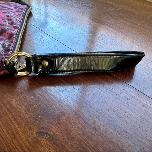 Women’s Bestyville Wristlet Pink & Black - Picture 5 of 11